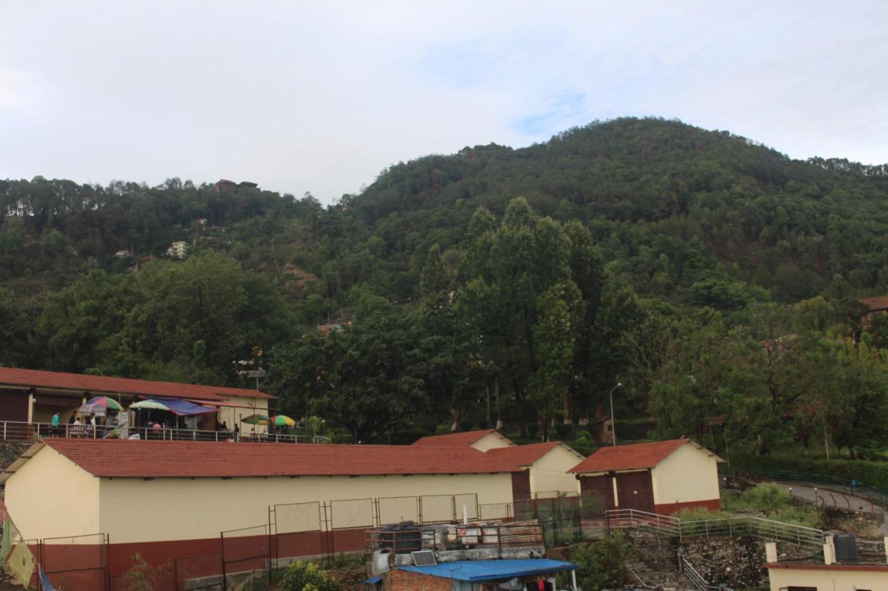 Universal Hotel & Lodge - Gorkha Exterior photo